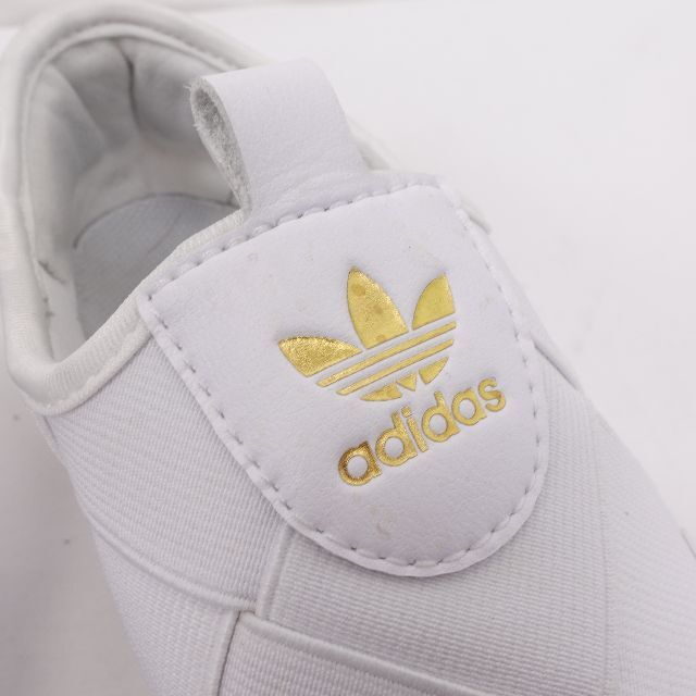 adidas(アディダス)のadidas アディダス　スリッポン　メンズ　ホワイト メンズの靴/シューズ(スリッポン/モカシン)の商品写真