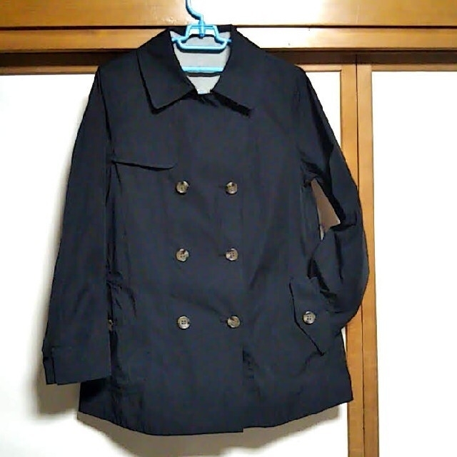DoCLASSE(ドゥクラッセ)のリバーシブルトレンチコート レディースのジャケット/アウター(スプリングコート)の商品写真
