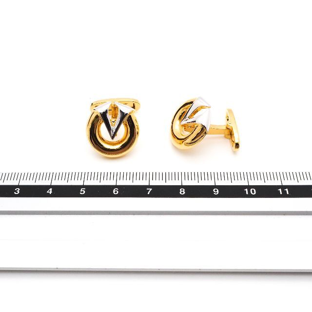 valentino garavani(ヴァレンティノガラヴァーニ)の《美品》ヴァレンティノ ガラヴァーニ カフリンクス ゴールド ヴィンテージ  メンズのファッション小物(カフリンクス)の商品写真
