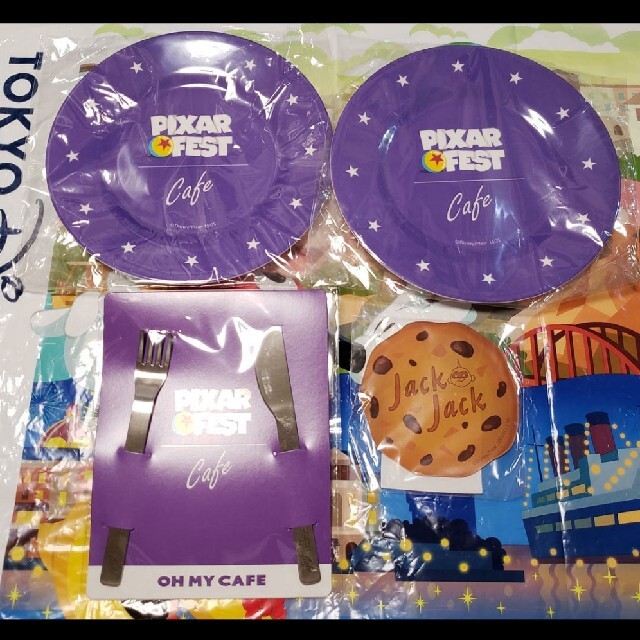 完売品　OH MY CAFE　TOKYO＊PIXAR　食器セット