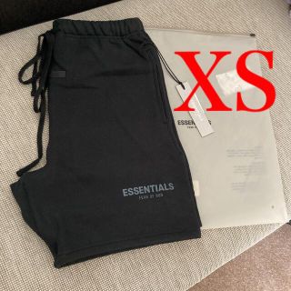 フィアオブゴッド(FEAR OF GOD)のfog essentials ブラックハーフパンツ XS 新品未使用(ショートパンツ)