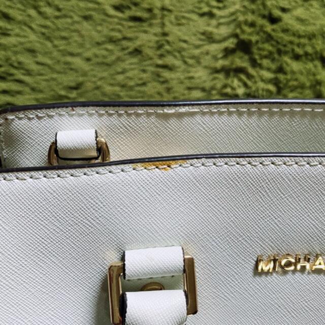 Michael Kors(マイケルコース)のマイケルコース⭐︎2way⭐︎ハンドバッグ☆白☆お洒落 レディースのバッグ(ハンドバッグ)の商品写真