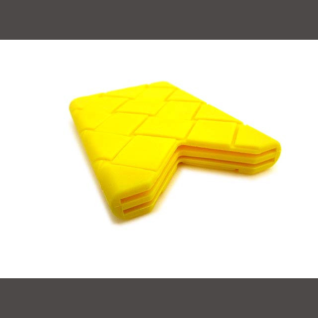 ついに再販開始 ボッテガヴェネタ シリコンカードケース ※使用感あり