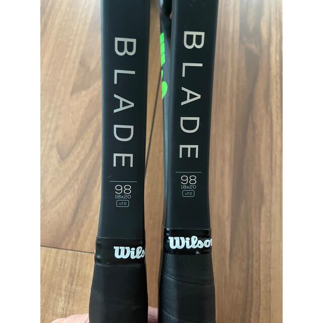 wilson(ウィルソン)のWilson BLADE v7 98 18x20 グリップ2 2本セット スポーツ/アウトドアのテニス(ラケット)の商品写真