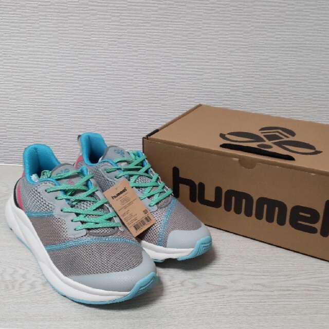 hummel(ヒュンメル)の☆未使用品☆　hummel スニーカー 24.5㎝ レディースの靴/シューズ(スニーカー)の商品写真