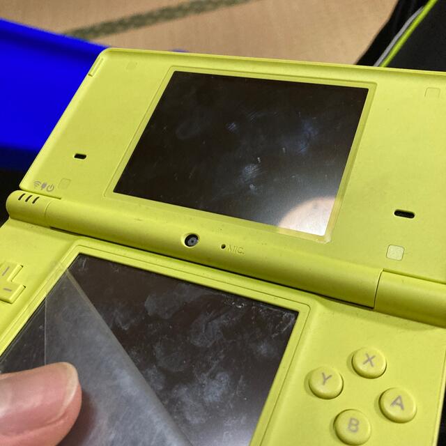 ニンテンドーDS(ニンテンドーDS)の任天堂　DSi エンタメ/ホビーのゲームソフト/ゲーム機本体(携帯用ゲーム機本体)の商品写真