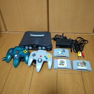 ニンテンドウ64(NINTENDO 64)のま様専用　動作確認済　ニンテンドウ64 本体一式　コントローラー2つセット(家庭用ゲーム機本体)