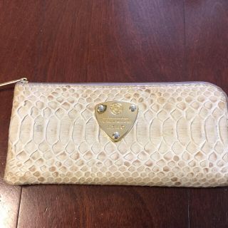 louis vuitton sales assistant salary Atao 財布 口コミ パイソン | IUCN Water