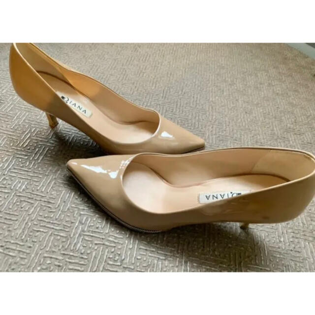 DIANA(ダイアナ)のDIANA ダイアナ パンプス　23.5センチ レディースの靴/シューズ(ハイヒール/パンプス)の商品写真