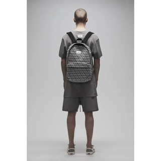 FEAR OF GOD - 逆ロゴ Essentials Waterproof Backpackの通販 by 早い 