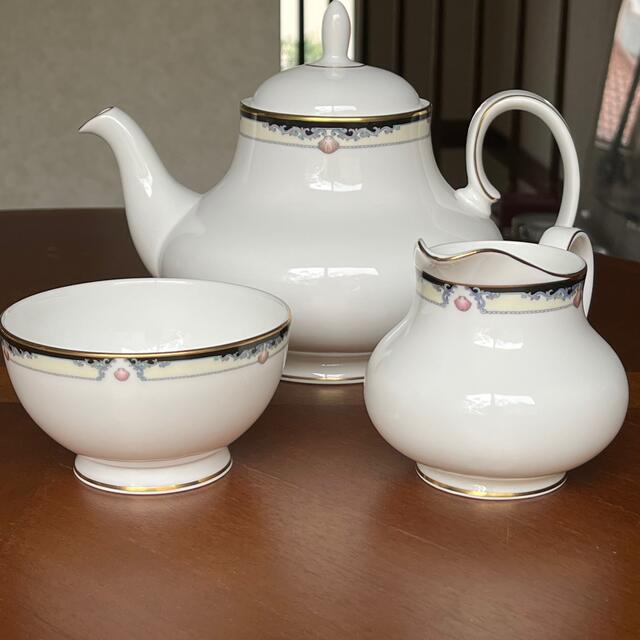 Royal Doulton(ロイヤルドルトン)の【レア美品】ロイヤルドルトン★ロードス★ティーポットセット インテリア/住まい/日用品のキッチン/食器(食器)の商品写真