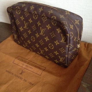 ルイヴィトン(LOUIS VUITTON)のルイヴィトン ポーチ 小物入れ(ハンドバッグ)