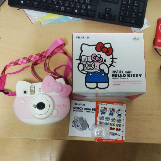 FUJI FILM INSTAX MINI HELLO KITTYFUJIFILM