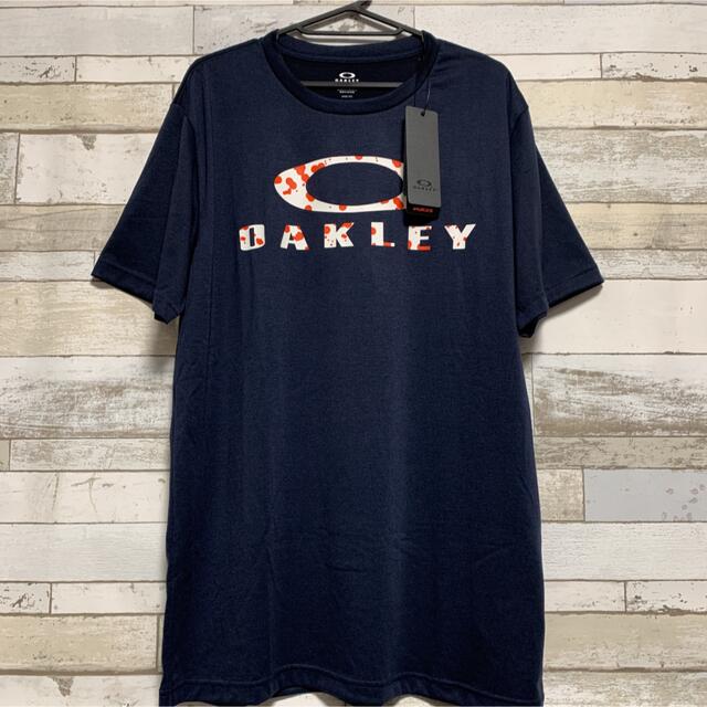 Oakley(オークリー)のOAKLEYオークリー トレーニングウェア半袖Tシャツ ファゾムメンズXXL新品 スポーツ/アウトドアのトレーニング/エクササイズ(トレーニング用品)の商品写真