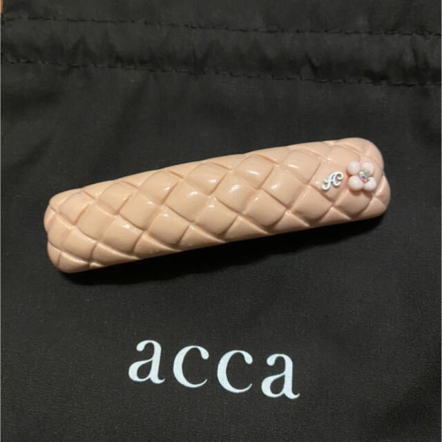 acca(アッカ)のアッカのレトロビアンキシリーズのピンクバレッタ レディースのヘアアクセサリー(バレッタ/ヘアクリップ)の商品写真