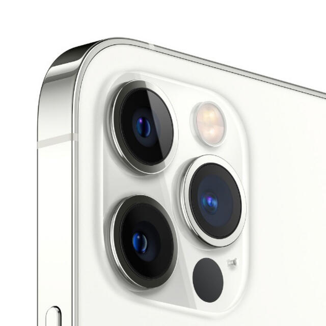 Apple(アップル)のiPhone12 Pro 256GB シルバー スマホ/家電/カメラのスマートフォン/携帯電話(スマートフォン本体)の商品写真
