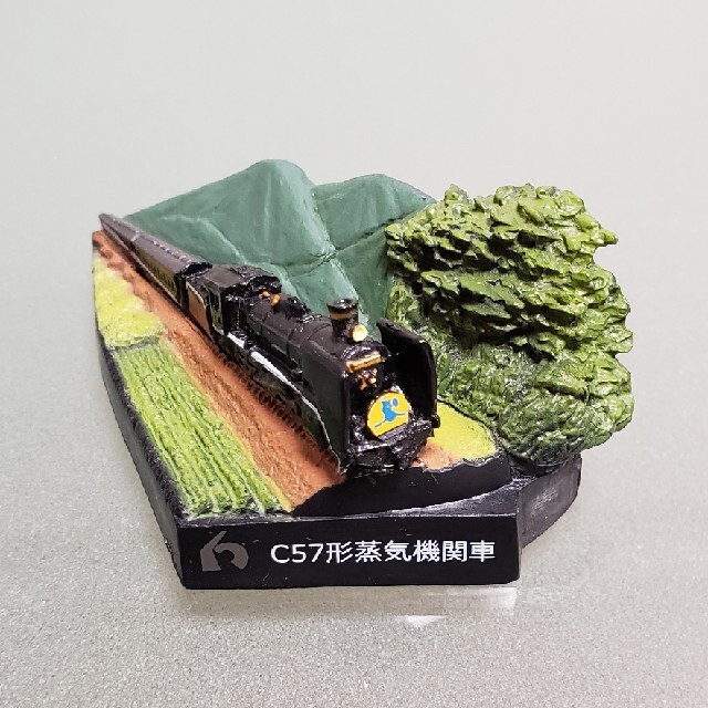 海洋堂(カイヨウドウ)の京都鉄道博物館　フィギュア『C57形蒸気機関車』海洋堂 エンタメ/ホビーのおもちゃ/ぬいぐるみ(鉄道模型)の商品写真