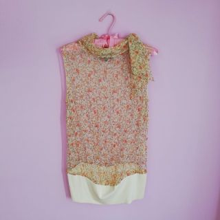 👚FORMES 花柄シースルートップス 40(マタニティトップス)