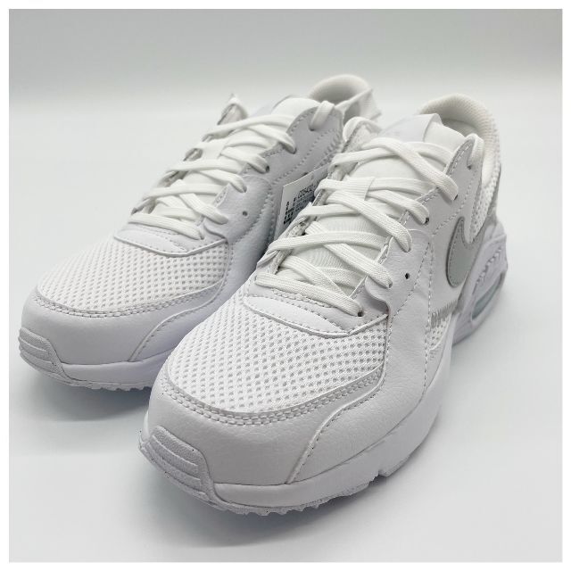 NIKE(ナイキ)の★新品　エア マックス エクシー ホワイト　 CD5432-114　25.0cm レディースの靴/シューズ(スニーカー)の商品写真