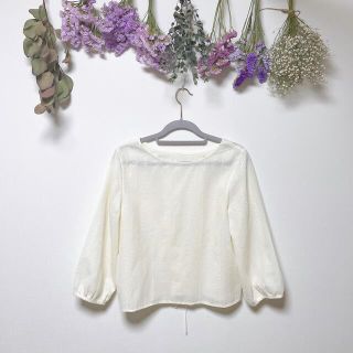 エニィスィス(anySiS)の【美品】anysis　花柄　刺繍ブラウス(シャツ/ブラウス(長袖/七分))