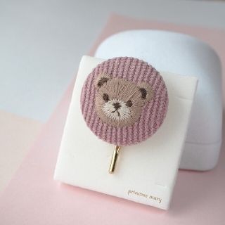 残り1点》ピンクコーデュロイ♡﻿刺繍くまさんのポニーフック(ヘアアクセサリー)