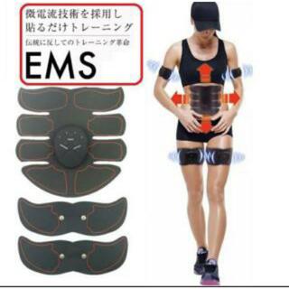 EMS エイトパック　フィットネス　ダイエット　男女兼用(トレーニング用品)