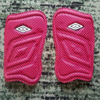 アンブロ(UMBRO)の☆miyoさん☆　UMBRO すねあて シンガード(ウェア)