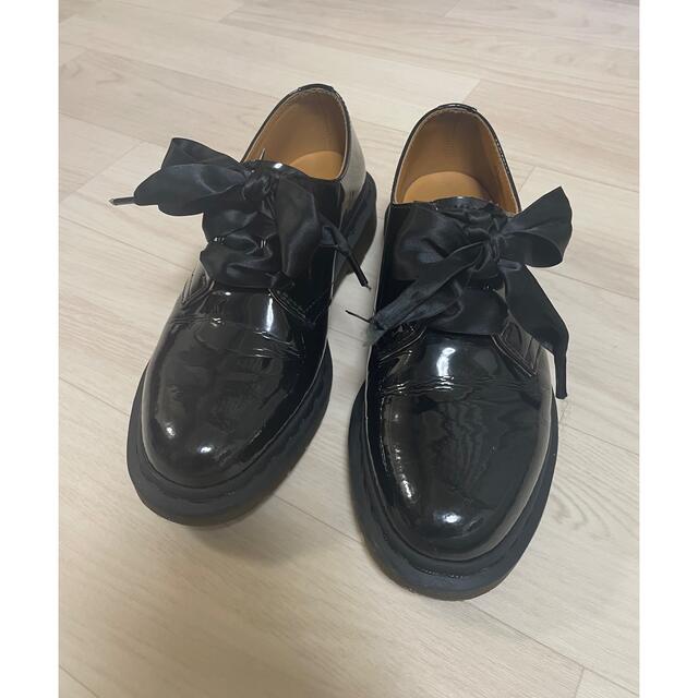 Dr.Martens(ドクターマーチン)のDr.Martens×Ray BEAMS / 別注 パテント 3eye レディースの靴/シューズ(ローファー/革靴)の商品写真