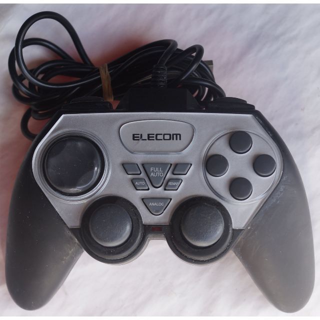 ELECOM(エレコム)のエレコム USBコントローラ JC-U2312FSV ( #4003 ) エンタメ/ホビーのゲームソフト/ゲーム機本体(その他)の商品写真
