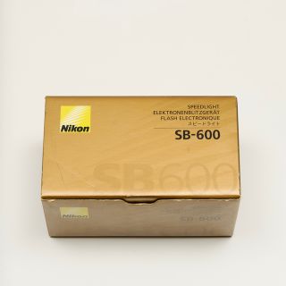 ニコン(Nikon)のNikon スピードライト SB-600(ストロボ/照明)