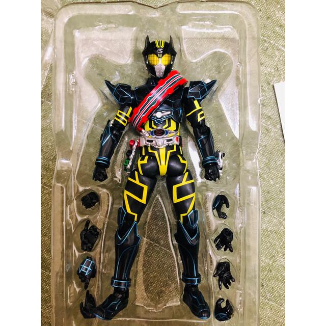 BANDAI(バンダイ)のS.H.figuarts 仮面ライダードライブ タイプ　スペシャル エンタメ/ホビーのフィギュア(特撮)の商品写真