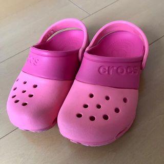 クロックス(crocs)のクロックス　ピンク　C12 18.5cm  crocs(サンダル)