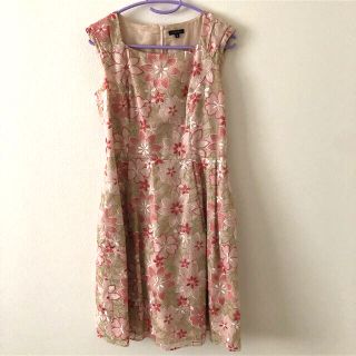 トッカ(TOCCA)の【美品】 tocca ワンピース6号(ひざ丈ワンピース)