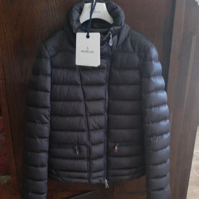 新しい季節 MONCLER - MONCLER モンクレール ダウンジャケット ダウン