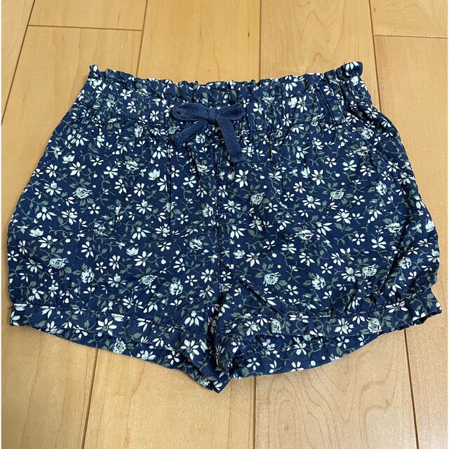 babyGAP(ベビーギャップ)のショートパンツ　80㎝ キッズ/ベビー/マタニティのベビー服(~85cm)(パンツ)の商品写真