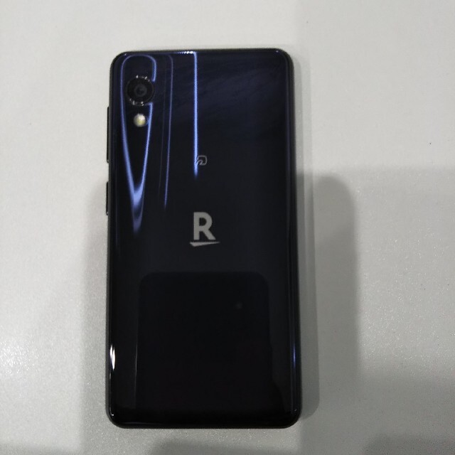 Rakuten(ラクテン)のRakuten mini C330  黒  楽天ミニ スマホ/家電/カメラのスマートフォン/携帯電話(スマートフォン本体)の商品写真