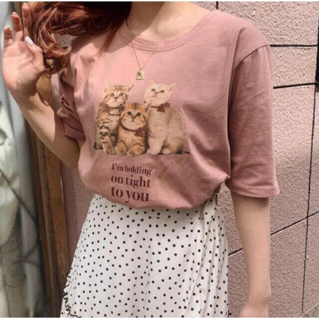 one after another NICE CLAUP(ワンアフターアナザーナイスクラップ)のtreat cat Treat ürself 猫Tシャツ ピンク レディースのトップス(Tシャツ(半袖/袖なし))の商品写真