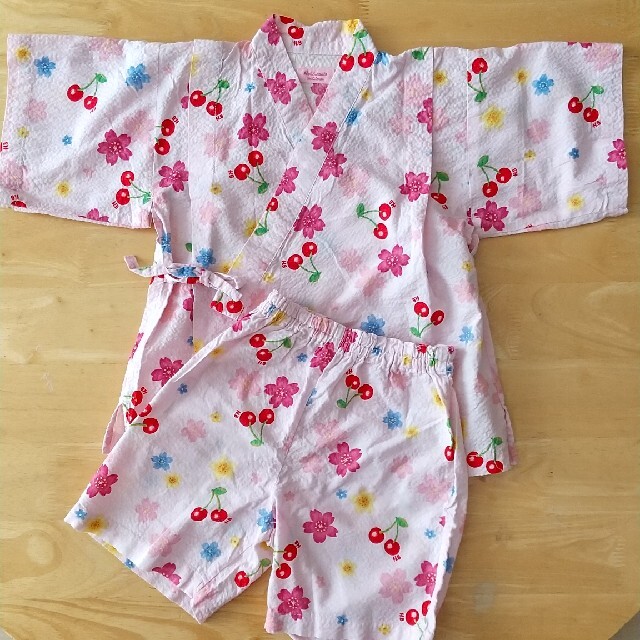 HOT BISCUITS(ホットビスケッツ)のMIKI HOUSE  100  女の子甚平 キッズ/ベビー/マタニティのキッズ服女の子用(90cm~)(甚平/浴衣)の商品写真