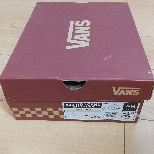 VANS(ヴァンズ)の再値下げ！VANS ヒョウ柄 ハイカット スニーカー レオパード 24.5 レディースの靴/シューズ(スニーカー)の商品写真