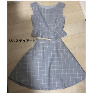 ジルバイジルスチュアート(JILL by JILLSTUART)のジルスチュアート　ワンピースに見えるツーピース(ひざ丈ワンピース)