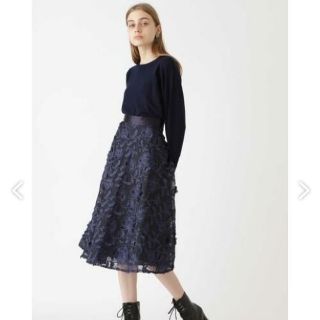 ジルスチュアート(JILLSTUART)のほぼ未使用JILL STUART  ミラフラワーサーキュラースカート(ひざ丈スカート)