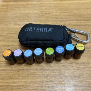 ドテラ(doTERRA)のdoTERRA ミニポーチとオイル(エッセンシャルオイル（精油）)