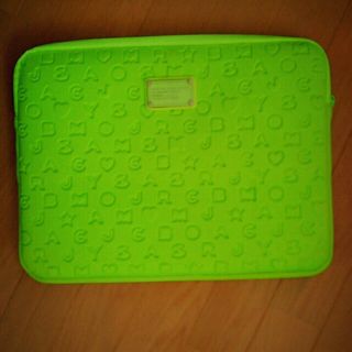 マークバイマークジェイコブス(MARC BY MARC JACOBS)のマークPCケース(モバイルケース/カバー)