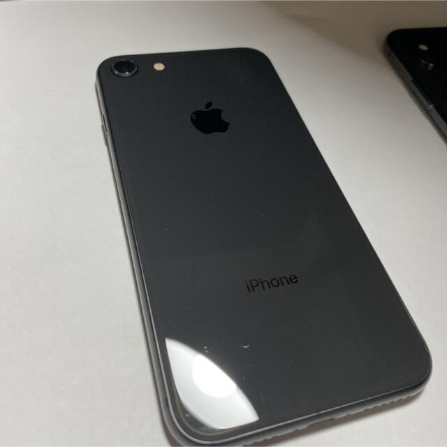 《金曜限定値下げ》iPhone8 64GB スペースグレー