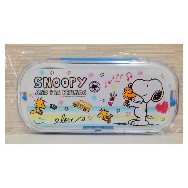 SNOOPY(スヌーピー)の【新品】スヌーピートリオセット“青”3点セット（箸・フォーク・スプーン） インテリア/住まい/日用品のキッチン/食器(弁当用品)の商品写真