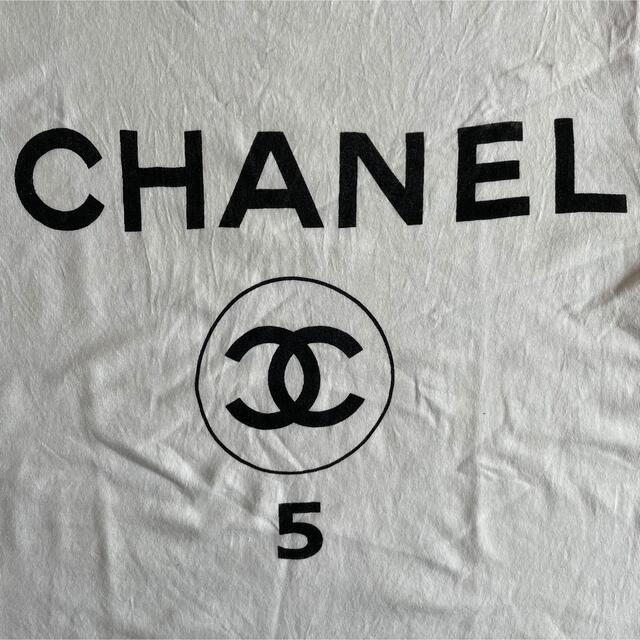 90s chanel vintage Tshirts 3