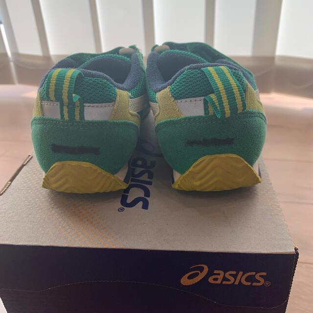 asics(アシックス)のアシックス　アイダホMINI3 グリーン　16.5センチ キッズ/ベビー/マタニティのキッズ靴/シューズ(15cm~)(スニーカー)の商品写真