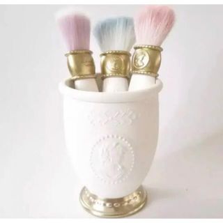 レメルヴェイユーズラデュレ(Les Merveilleuses LADUREE)のラデュレ セット ブラシホルダー チークブラシ3点セット♥(コフレ/メイクアップセット)