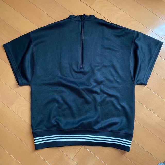 HYKE(ハイク)のadidas originals by HYKE  半袖プルオーバー　 ブラック レディースのトップス(Tシャツ(半袖/袖なし))の商品写真