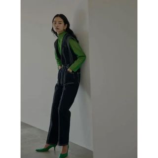 アメリヴィンテージ(Ameri VINTAGE)のタグあり　アメリビンテージ V NECK DENIM JUMPSUIT(オールインワン)